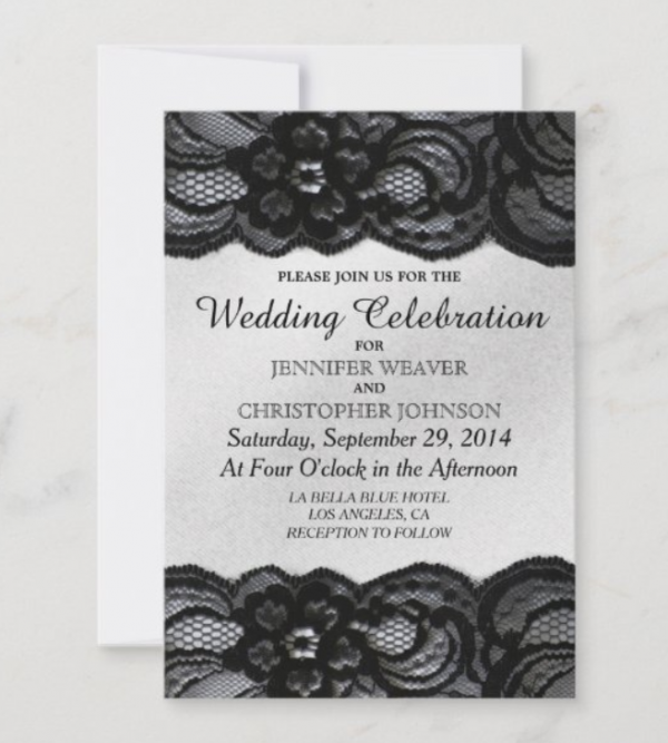 Undangan dengan sentuhan satin dan renda yang anggun